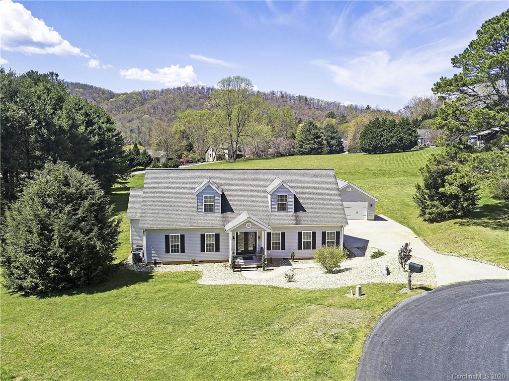 153 Hillcrest Circle