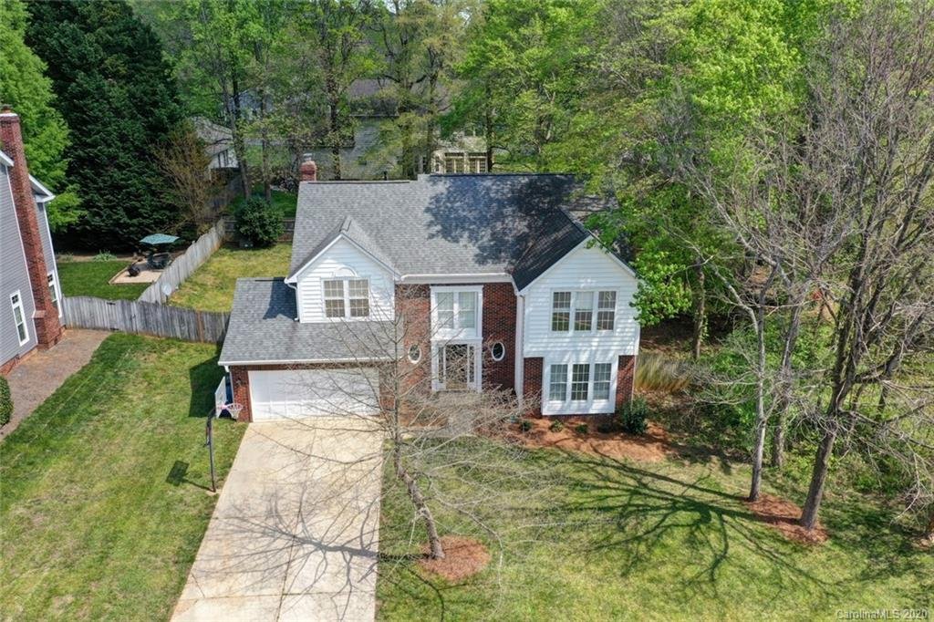 12233 Hickory Knoll Court