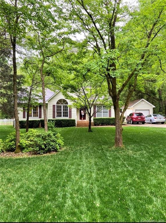 1653 Lakewood Drive