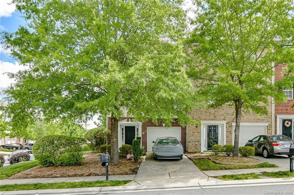 9893 Walkers Glen Drive