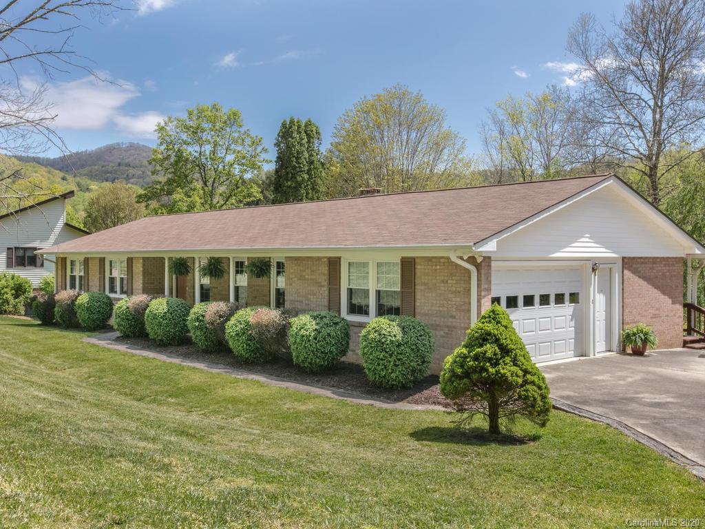 28 Woodbury Road
