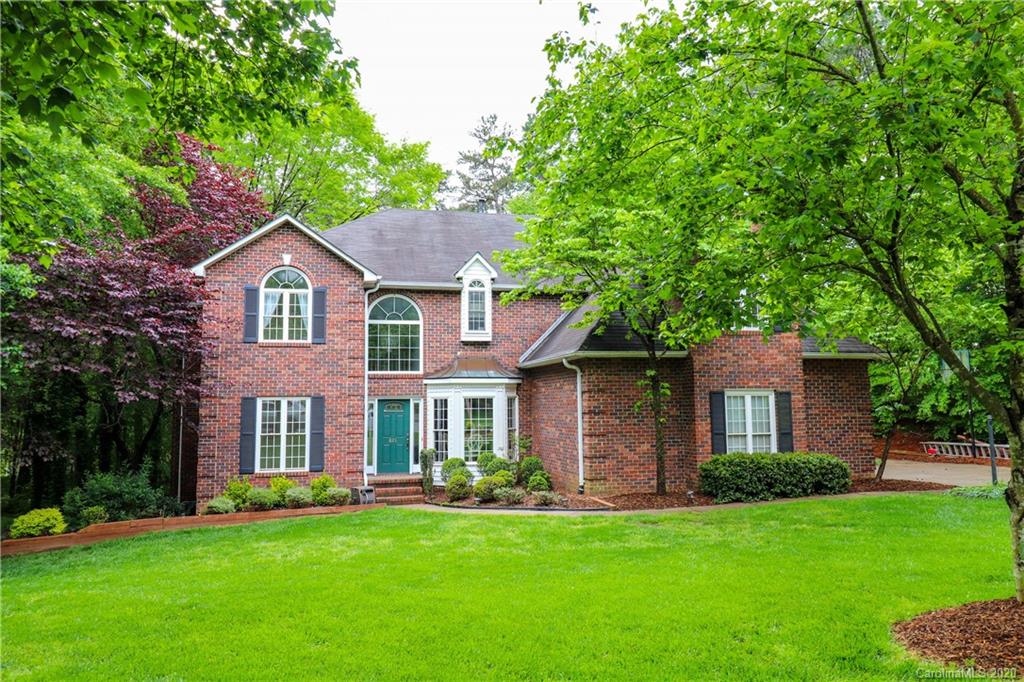 821 Waverly Court