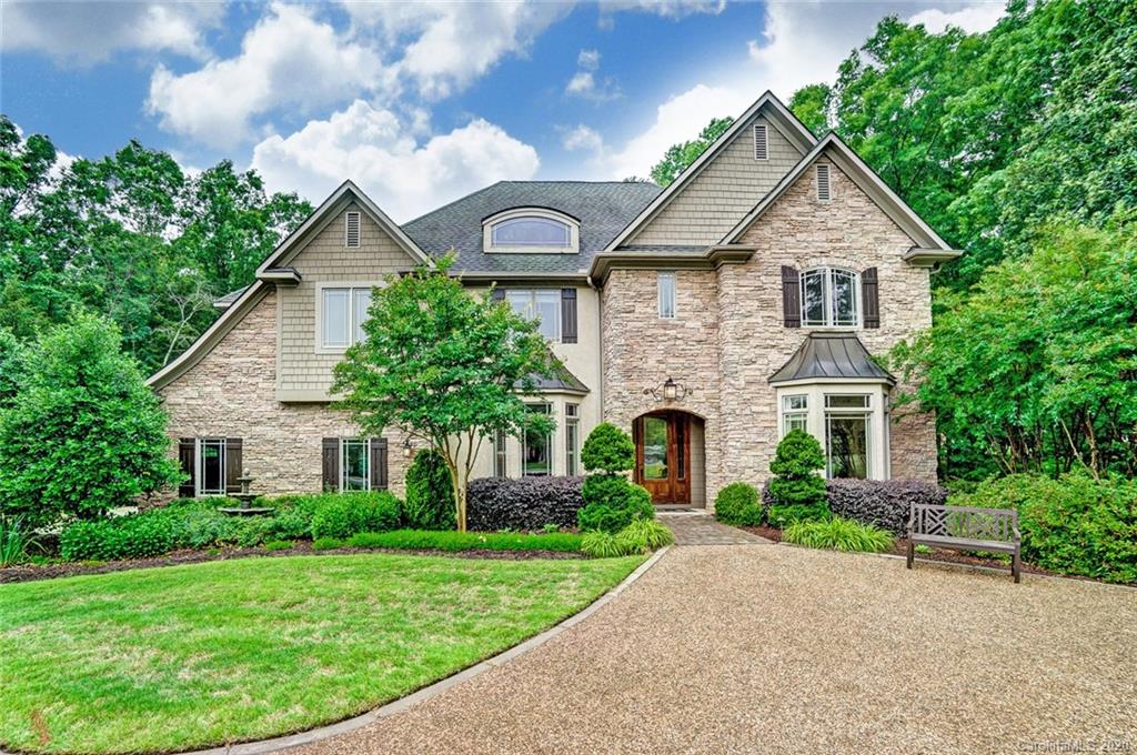 1122 Dobson Drive