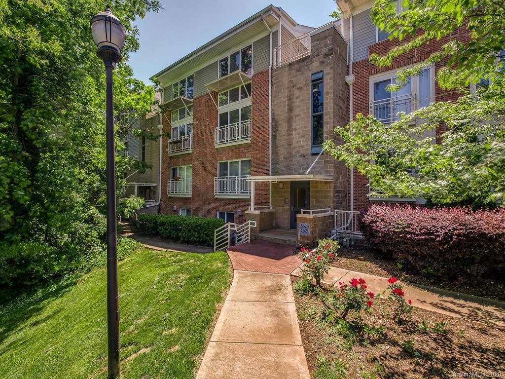 3825 Picasso Court