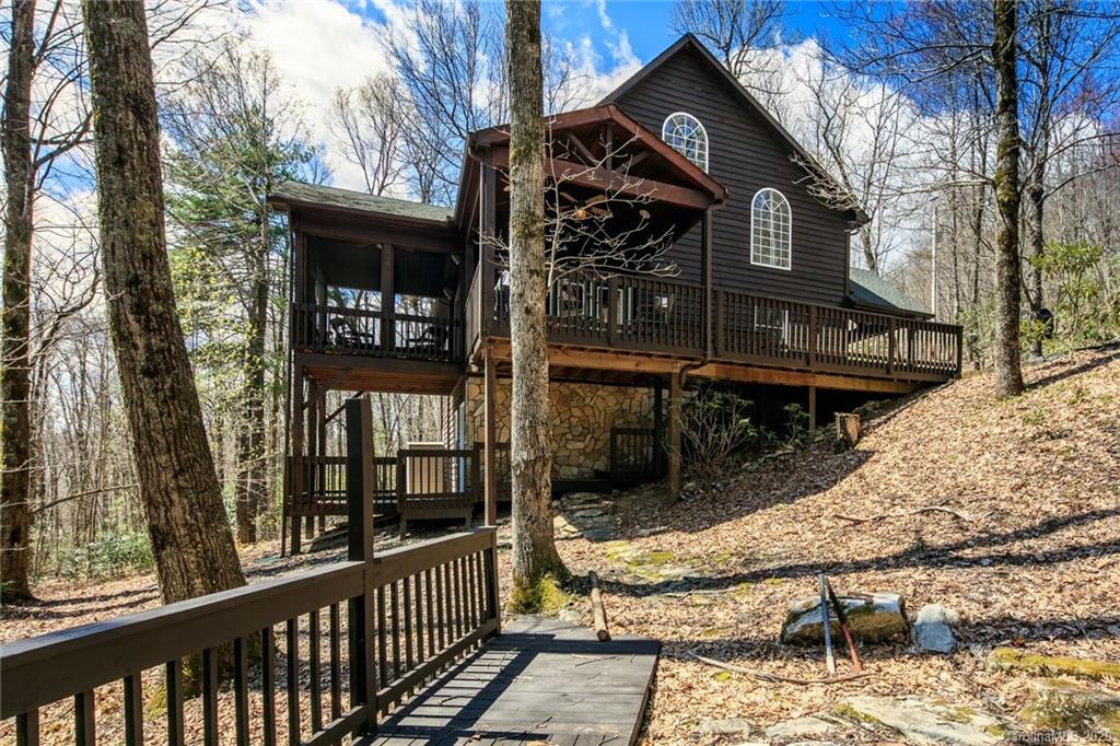 6151 Hemlock Lane