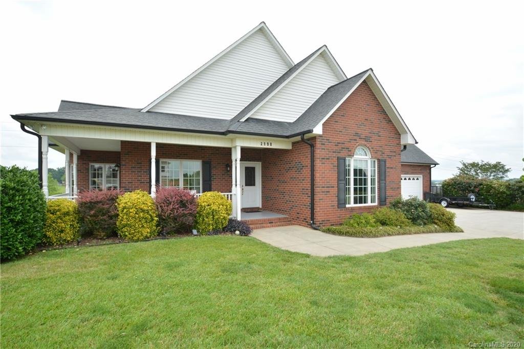 2198 Carriage Lane