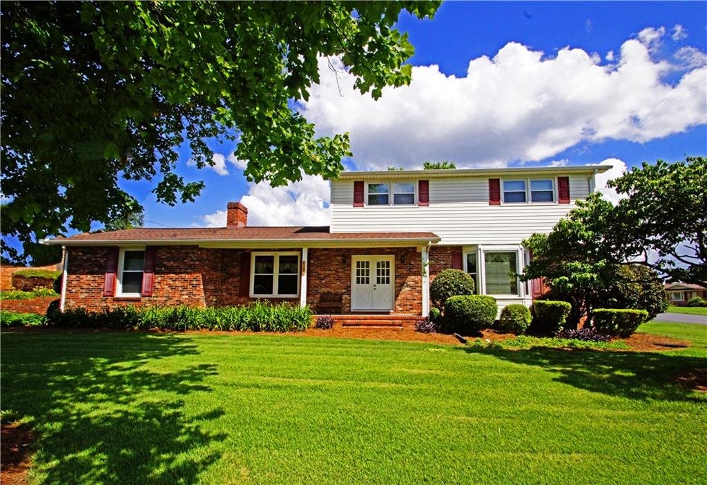2130 Colonial Lane