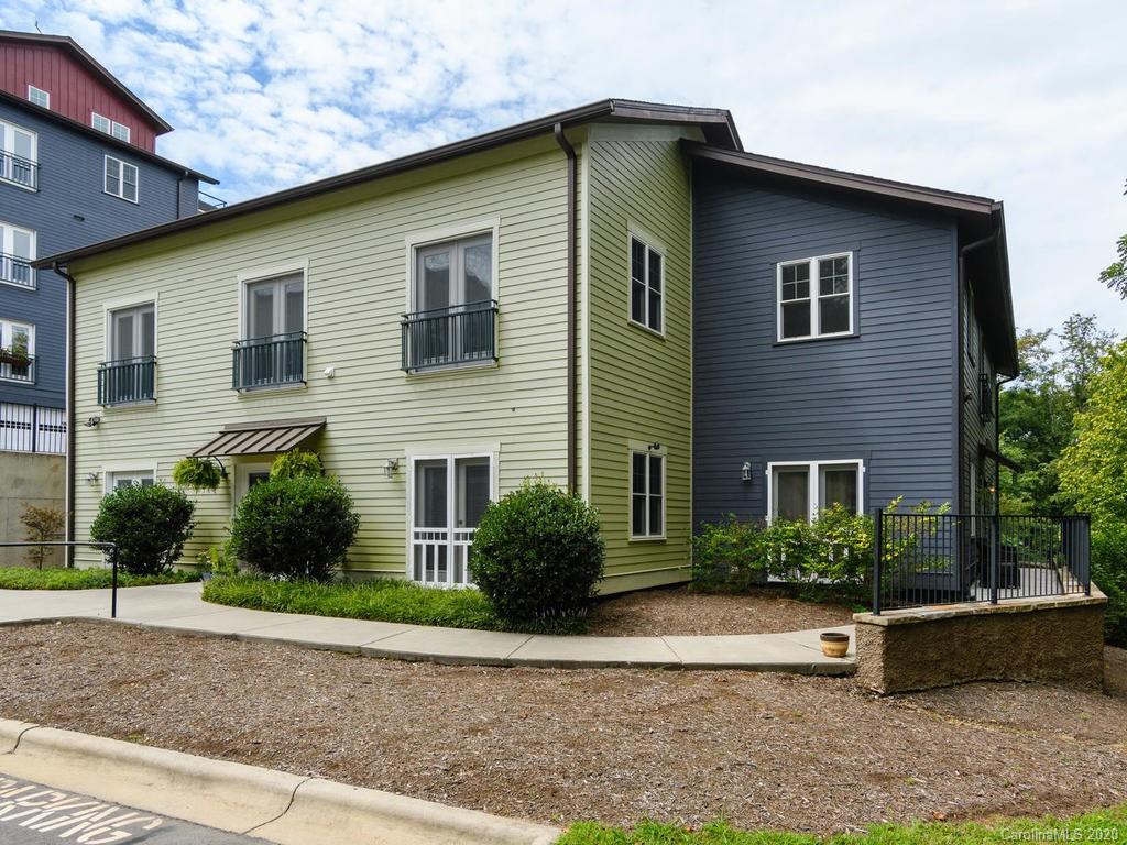 600 N Skyloft Drive 102