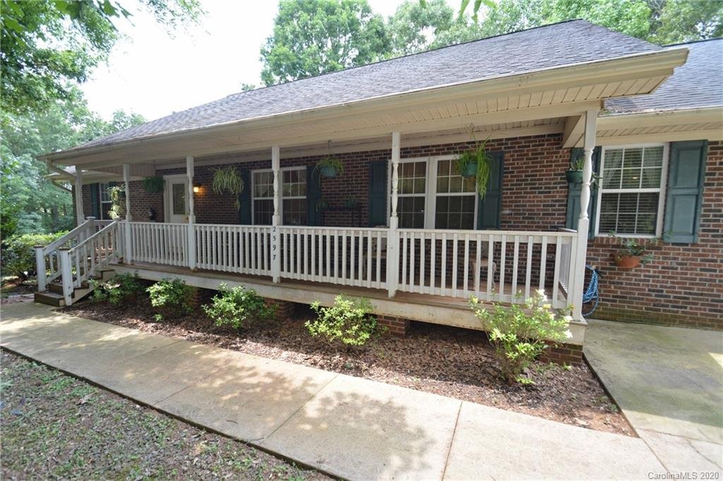 2597 Carriage Lane