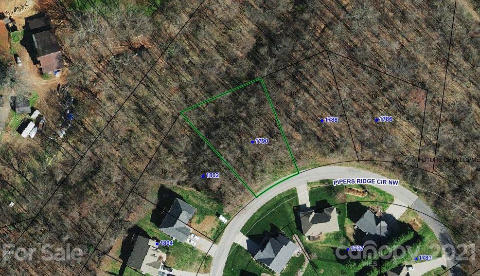 1790 Pipers Ridge Circle