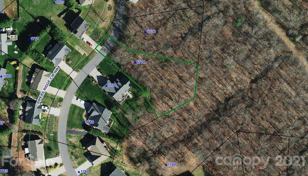 1774 Pipers Ridge Circle