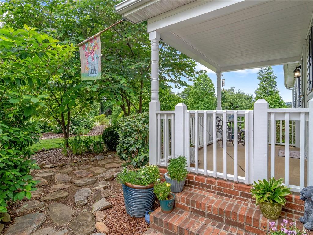 71 Founders Way