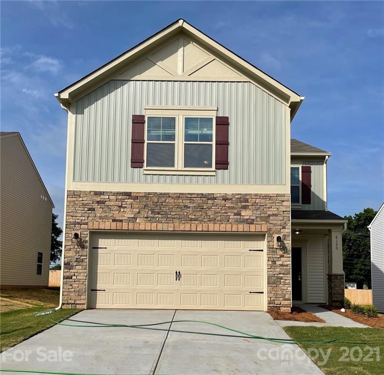 8120 Hudson Forest Drive 18