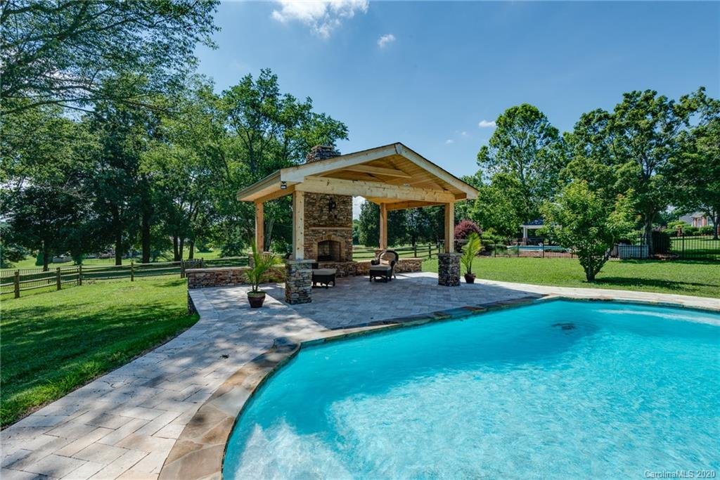 154 Broadbill Drive