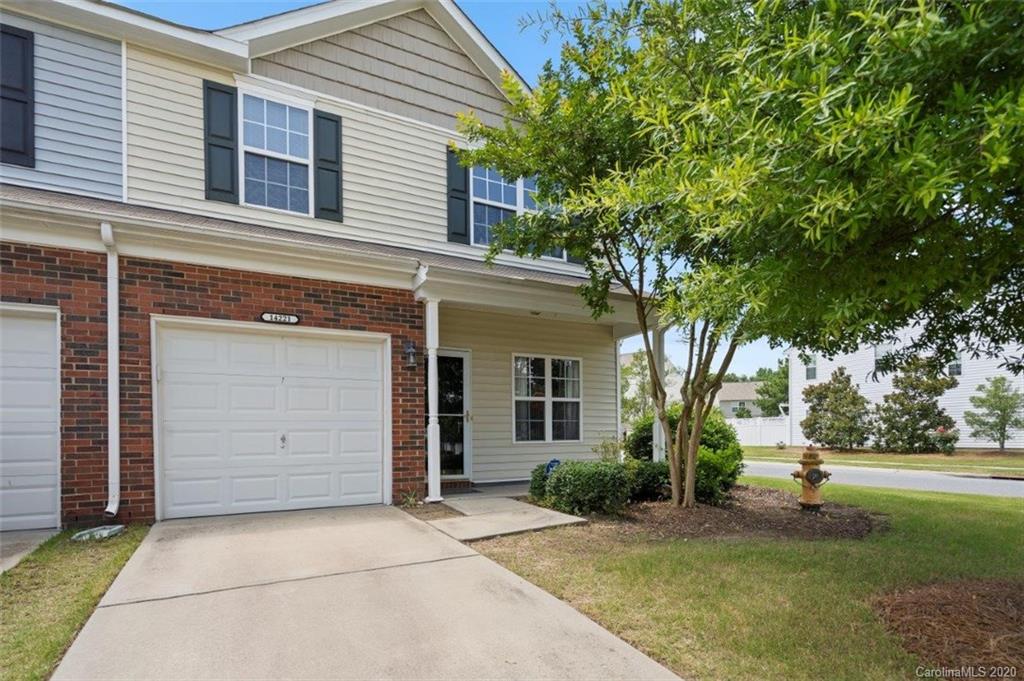 14221 Tamarack Drive