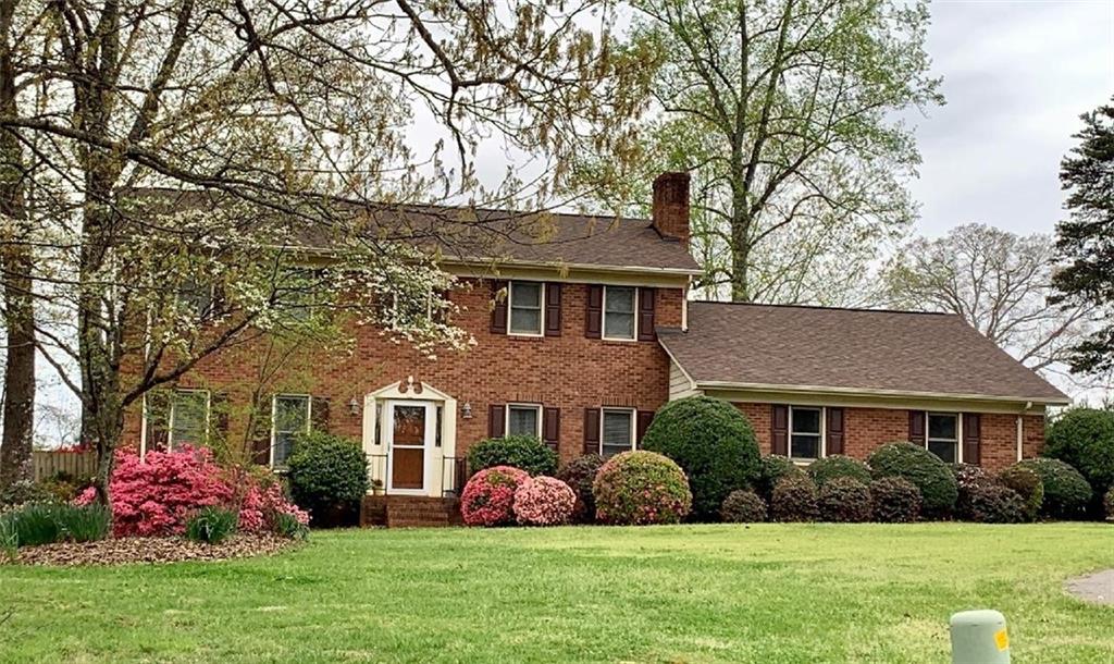 1425 Falcon Drive