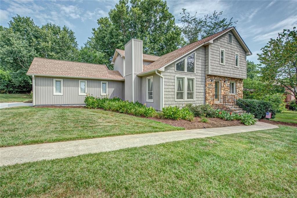 2422 Rosemond Circle