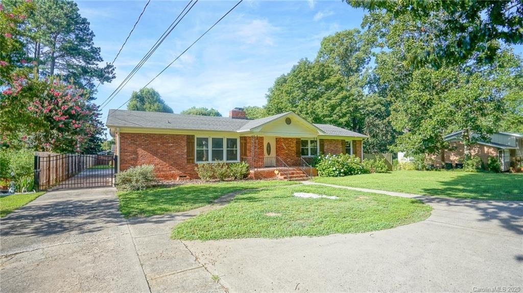 1205 Woodland Avenue