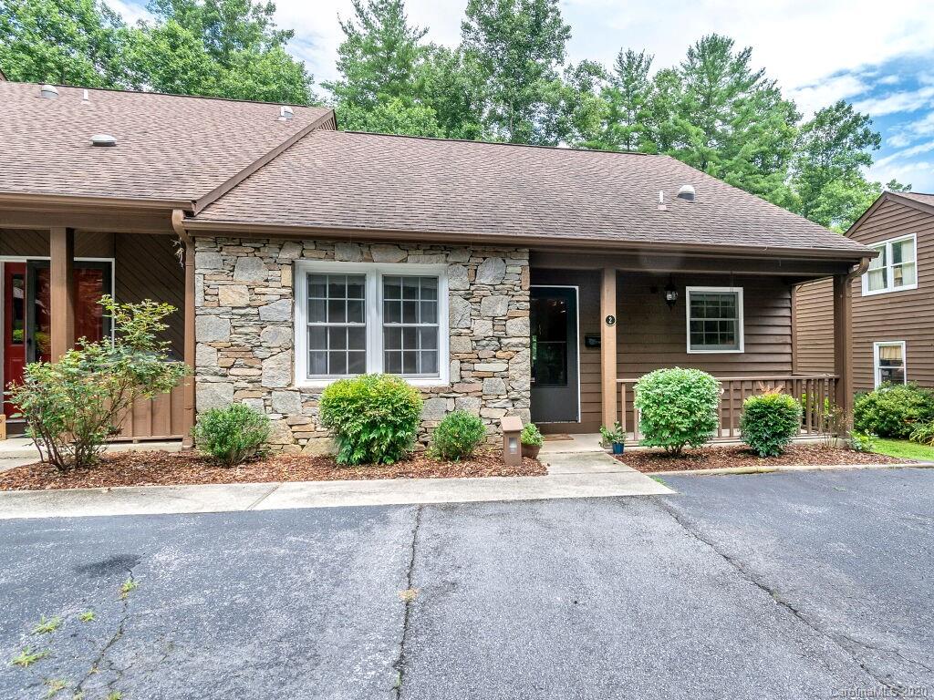 2 S Calico Lane