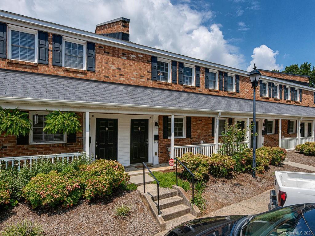1348 Green Oaks Lane
