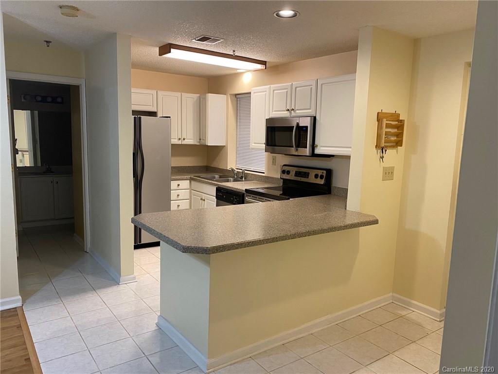 211 Heritage Boulevard 104