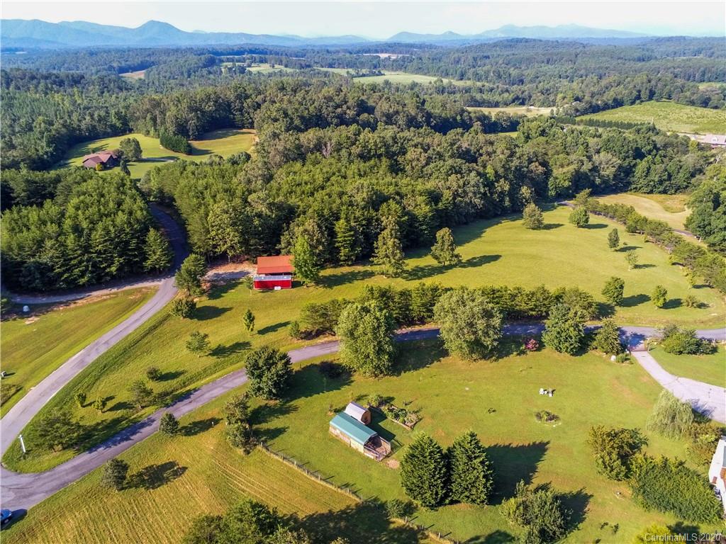 271 Emerald Parkway