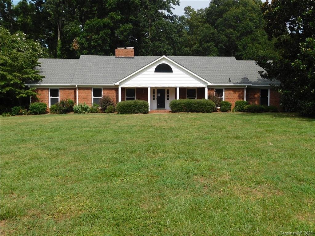 2116 James Court