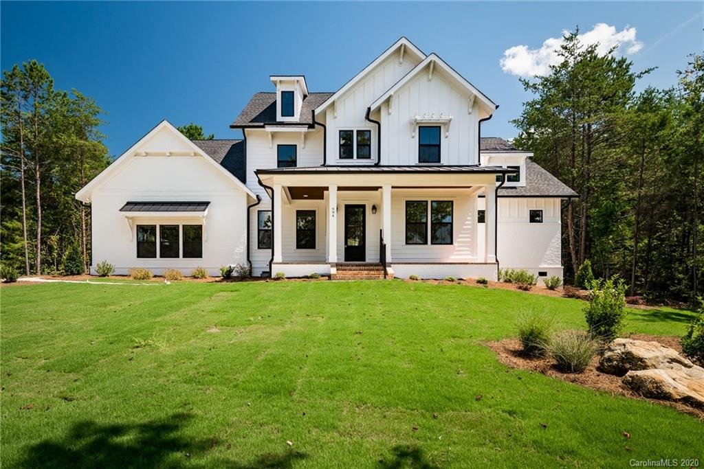 994 Pinnacle Drive