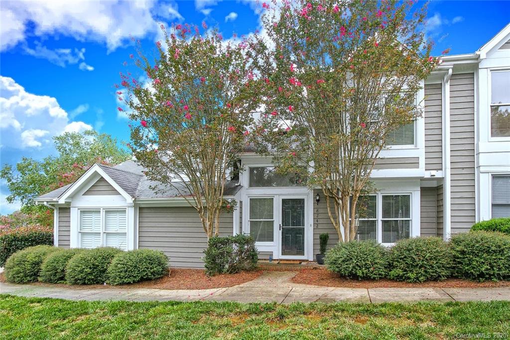 8242 Tradd Court