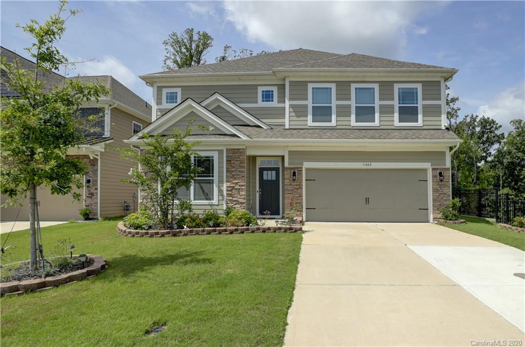 1042 Dina Drive