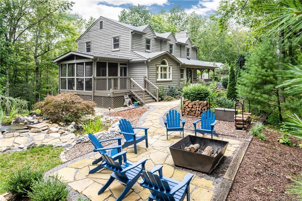 40 Spring Hollow Lane