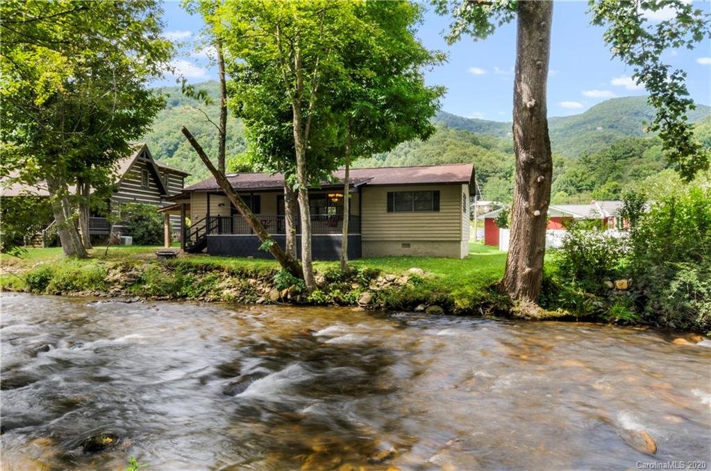 1113 Moody Farm Road