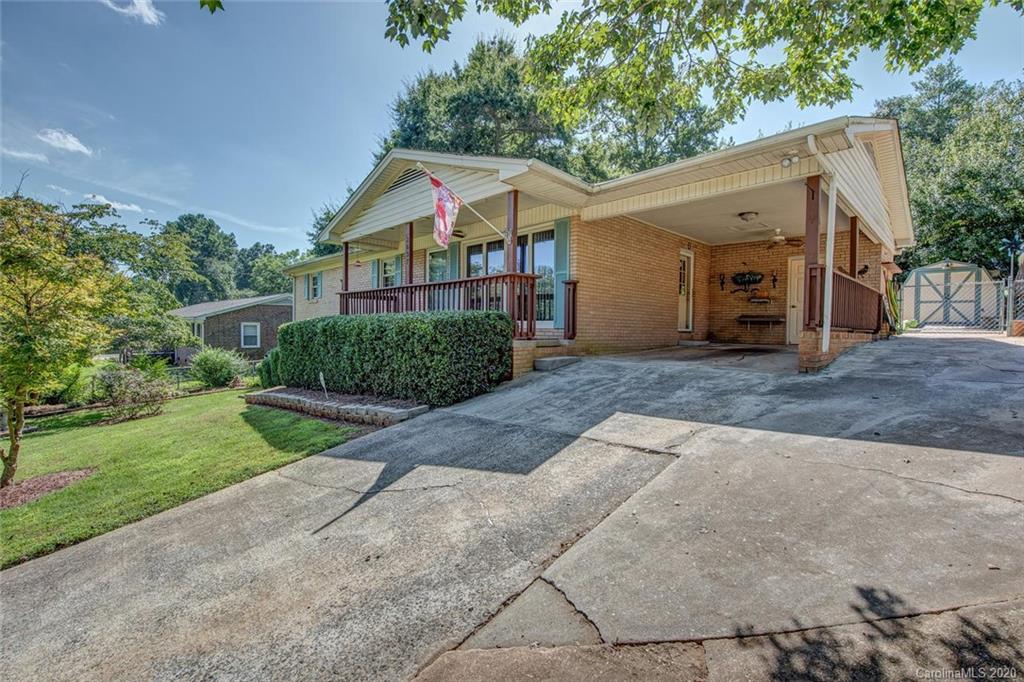 2637 Hill Lane