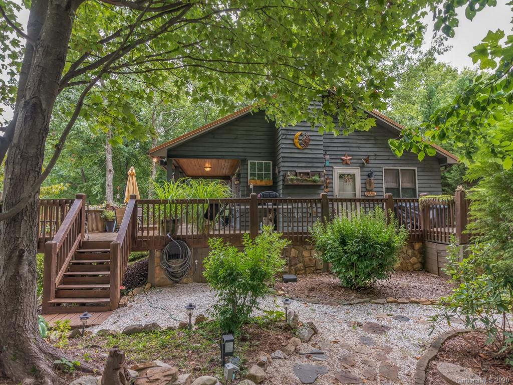 225 Windsong Lane