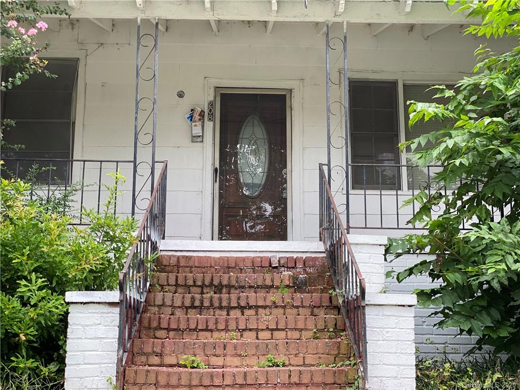 208 S S Ransom Street