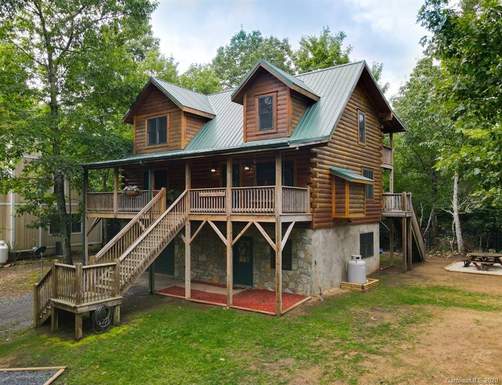 123 Chickadee Lane