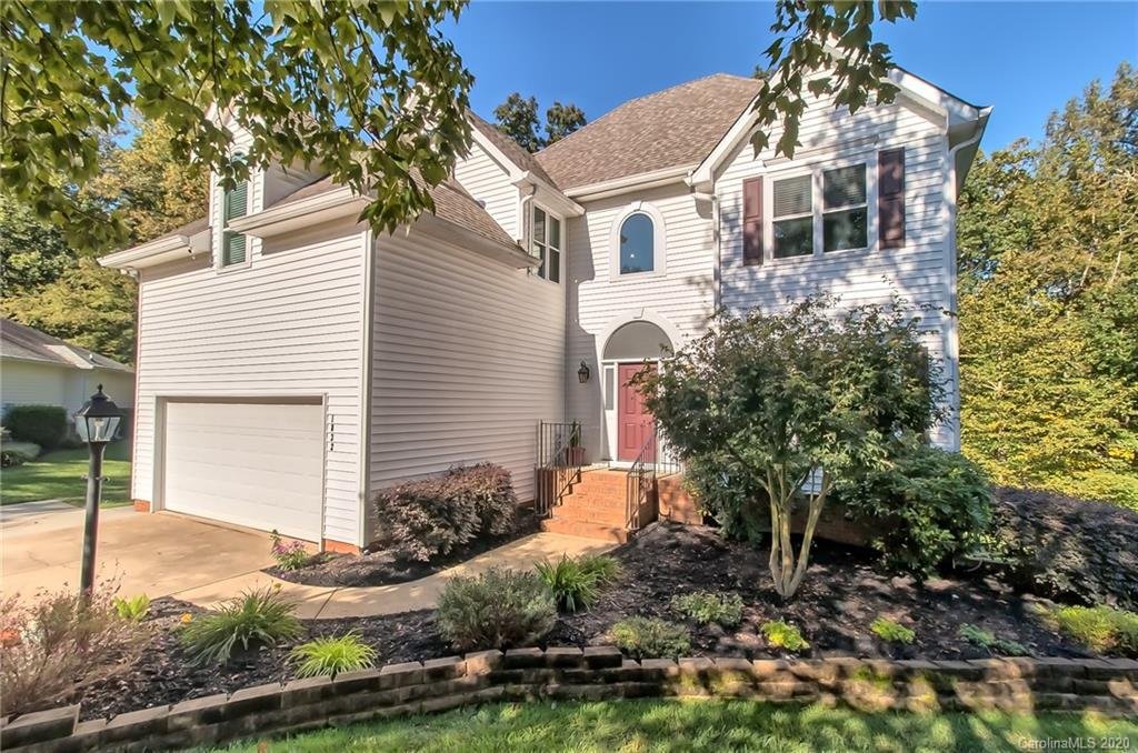 1832 Cloudburst Drive