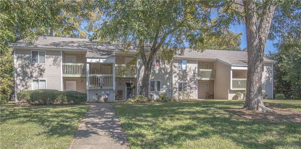 1064 Latham Court