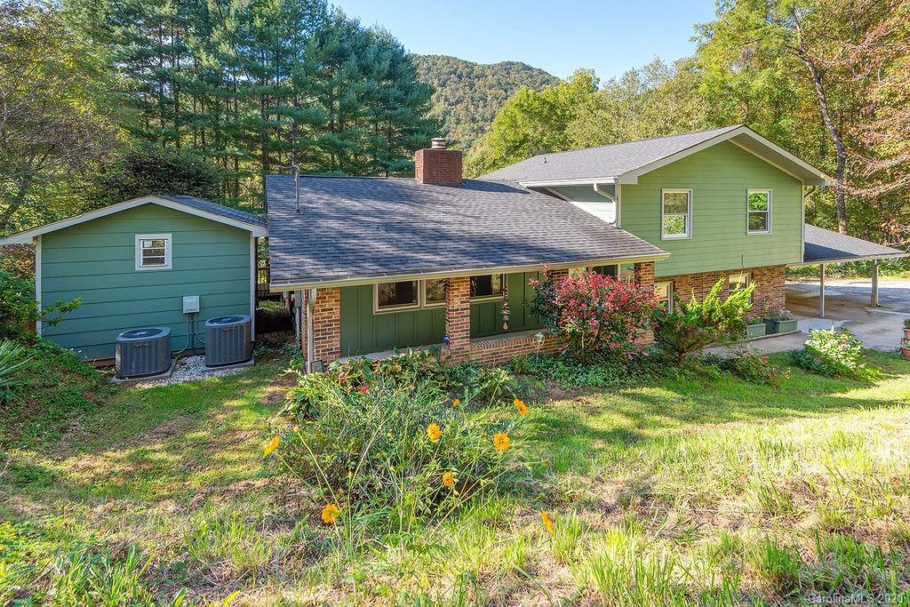 1037 N Country Club Drive