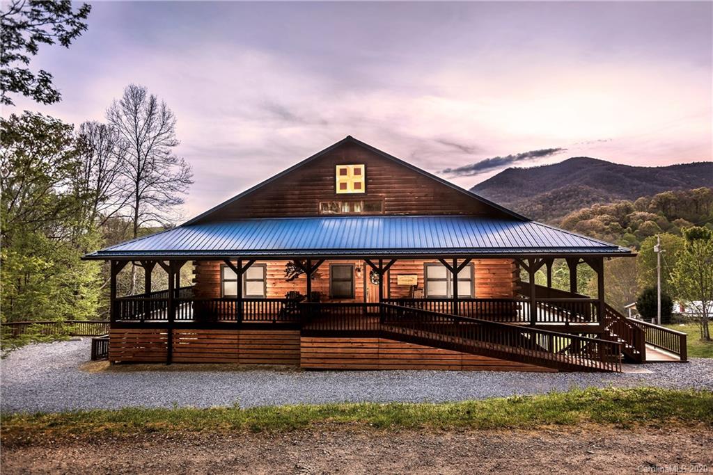 212 Moonbeam Lane