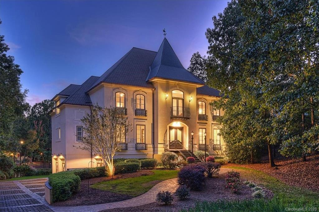 4420 Town And Country Drive