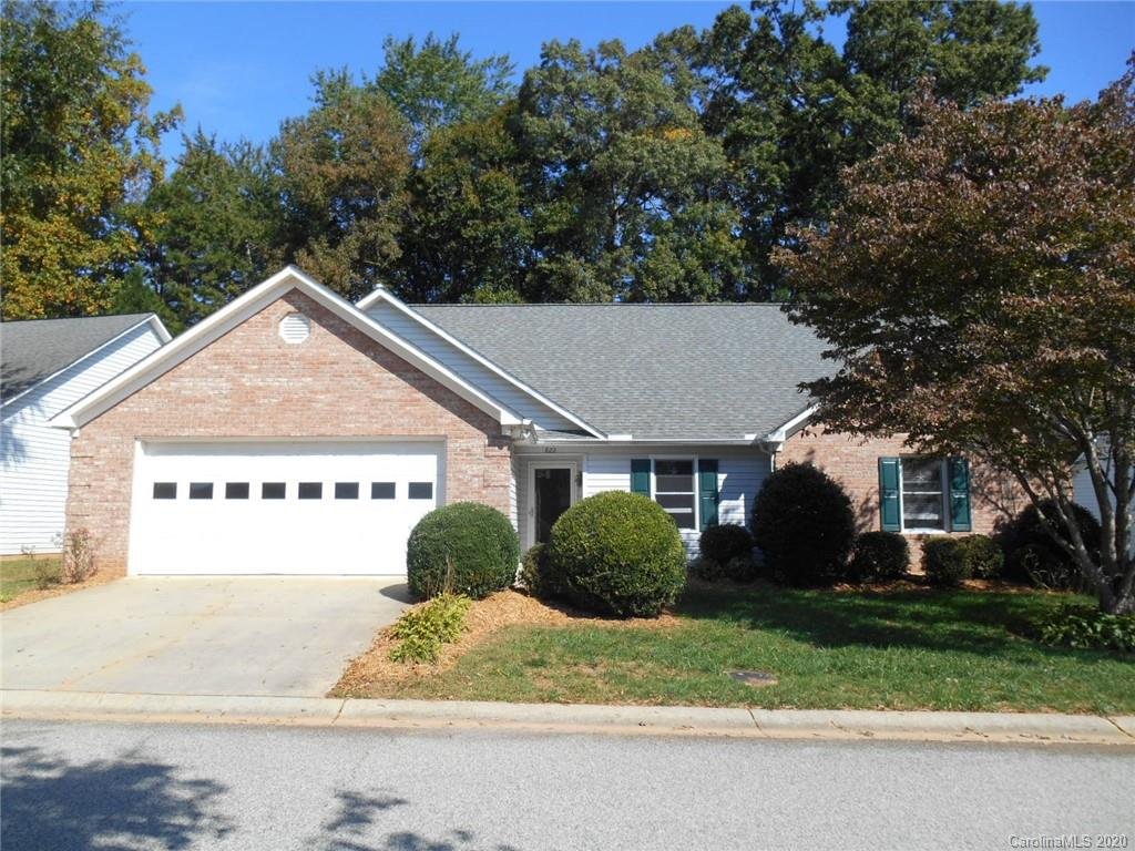 822 Hidden Creek Circle