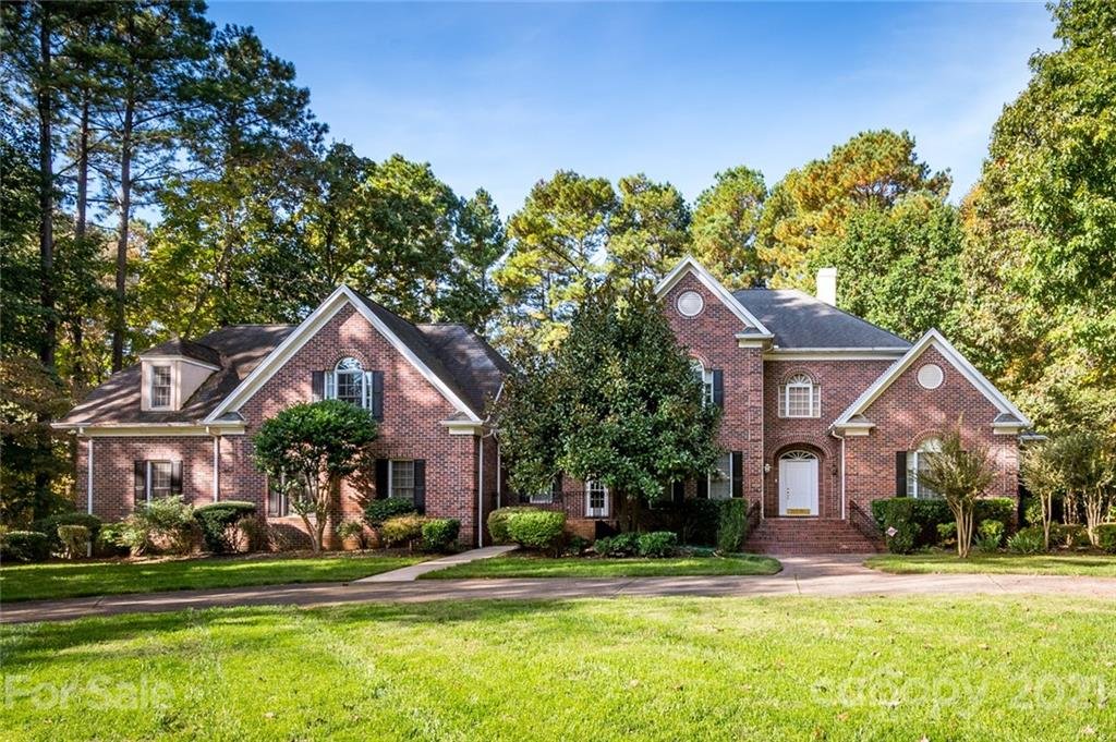 115 W Glenview Drive
