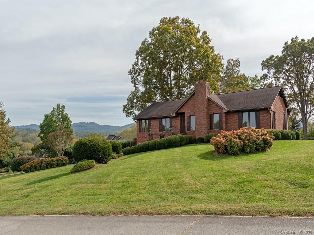 31 Amber Drive