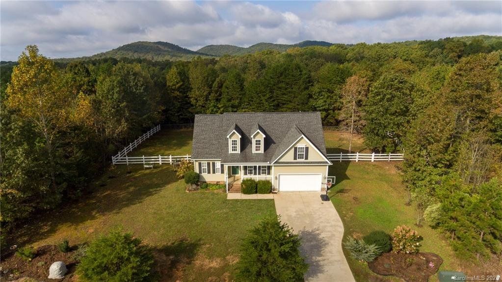 2114 Pinnacle View Drive