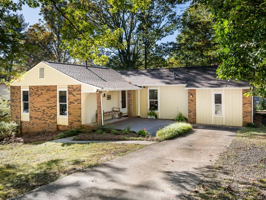 451 Creekside Drive