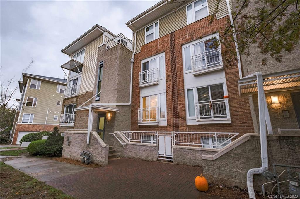 3627 Warp Street