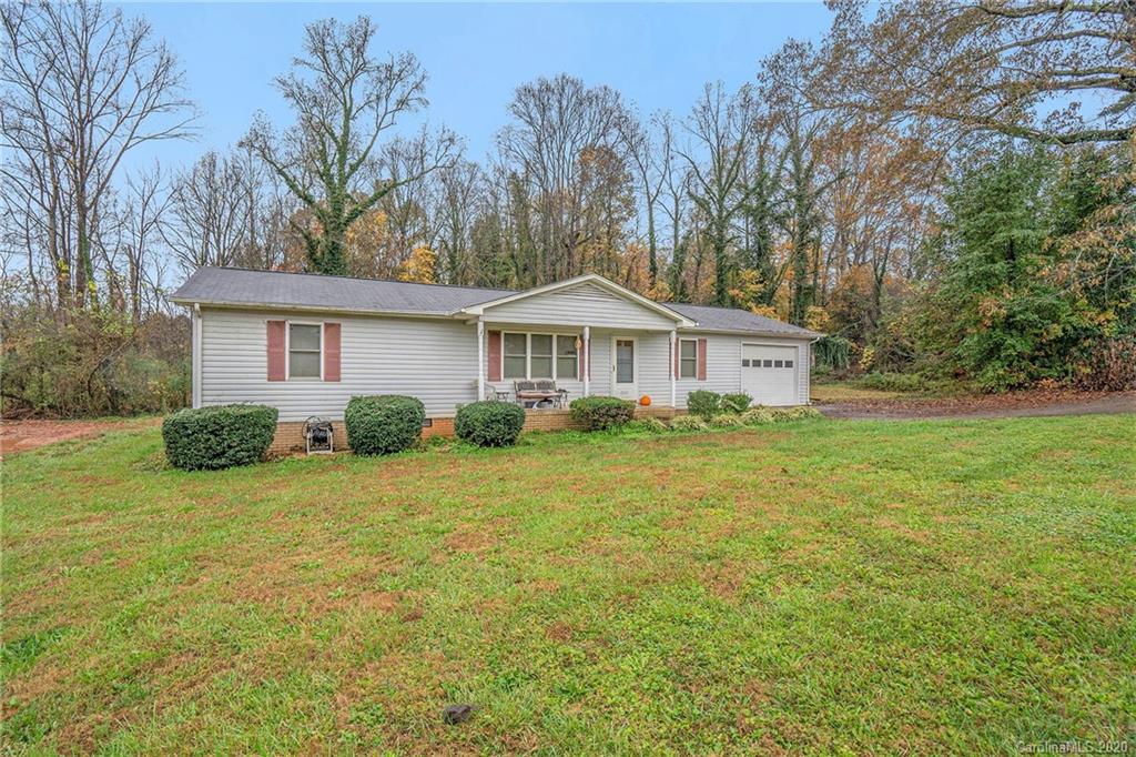 2601 Lynn Drive