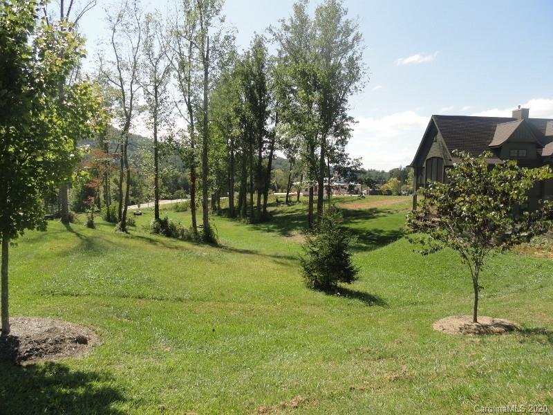 40 Versailles Lane 6