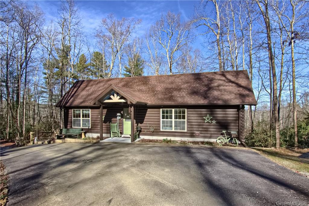 37 Bear Rock Loop Road